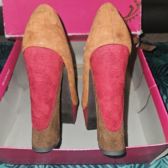 Candie's Platform Heel - Picture 4 of 6